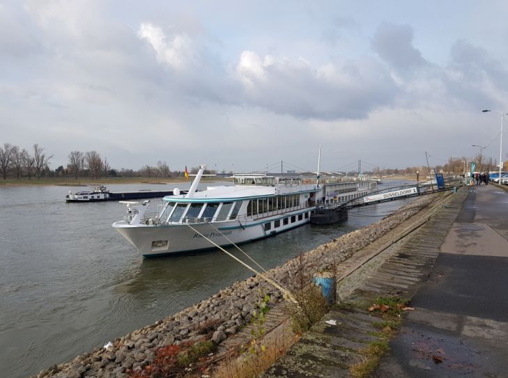 Auf dem Rhein nach Amsterdam